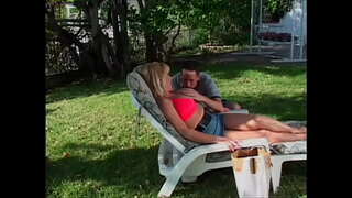 Stepmom med store bryster elsker ung kuk - Allysin Glør, Ashley Evans, Kandi Cox, Kianna Bradley, Mika, Rebecca Bardoux