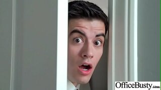 Девојка-курва (Дијамант Џексон) Са Округлим Великим Сисама Фуцкед У Канцеларији видео-09