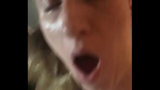 Tidlig morgen blowjob og sex med blonde bombshell MIlF